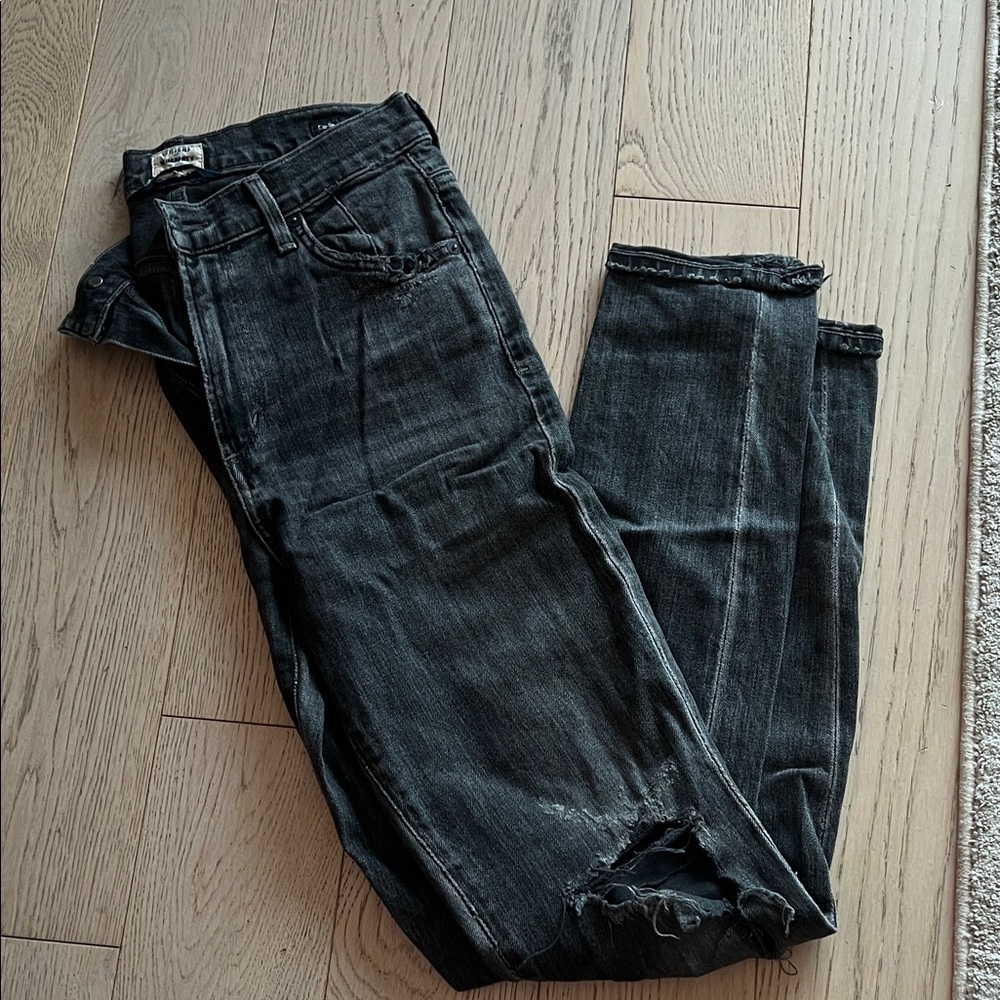 Citizens of Humanity  Distressed Jeans